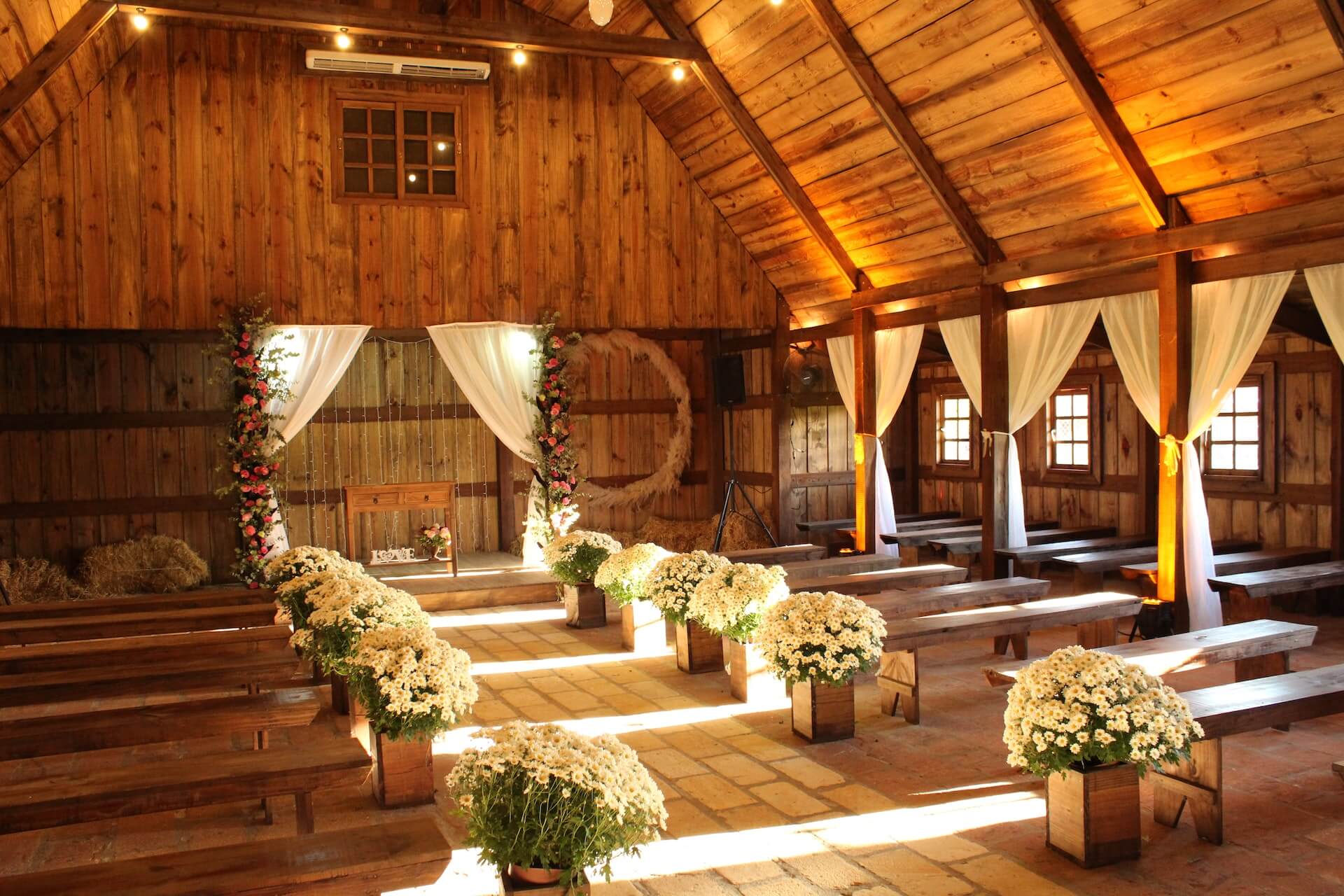 Indoor Wedding Aisle 